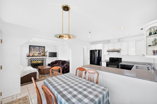 3423 24Th Avenue E, Vancouver, BC - Indoor