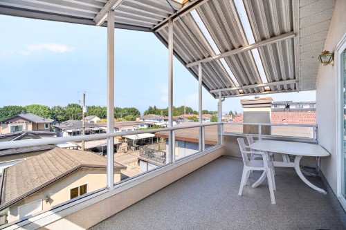 3423 24Th Avenue E, Vancouver, BC - Outdoor With Balcony With Exterior