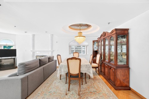 3423 24Th Avenue E, Vancouver, BC - Indoor With Fireplace