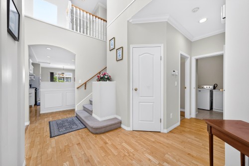 6215 Dunsmuir Crescent, Richmond, BC - Indoor Photo Showing Other Room