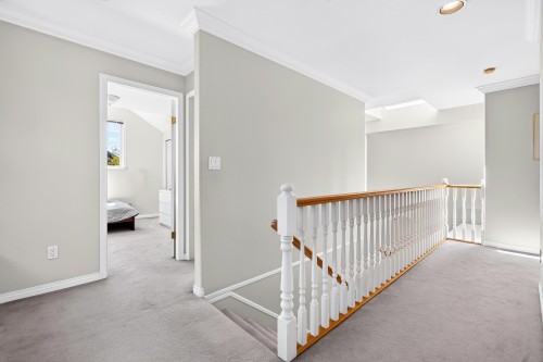 6215 Dunsmuir Crescent, Richmond, BC - Indoor Photo Showing Other Room