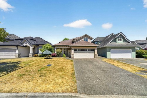 6215 Dunsmuir Crescent, Richmond, BC - Outdoor With Facade