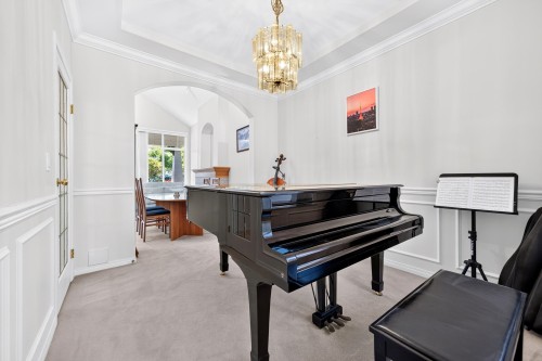 6215 Dunsmuir Crescent, Richmond, BC - Indoor Photo Showing Other Room