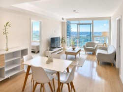 1403-125 14th Street E North Vancouver, BC V7L 0E6