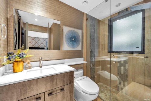 3308 Deering Island Place, Vancouver, BC - Indoor Photo Showing Bathroom