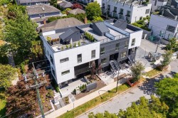 4522 Heather Street  Vancouver, BC V5Z 2H9
