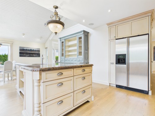 2779 Sylvan Place, Coquitlam, BC 