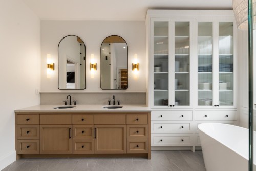 4597 Woodgreen Drive, West Vancouver, BC - Indoor Photo Showing Bathroom
