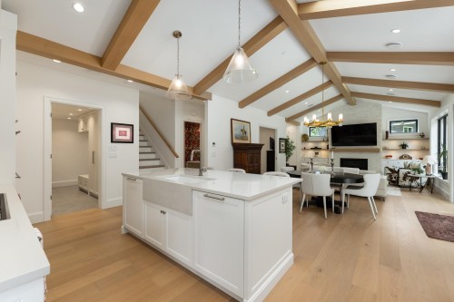 4597 Woodgreen Drive, West Vancouver, BC - Indoor