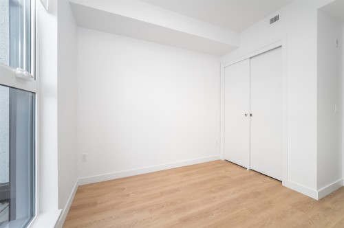 214-9888 University Crescent, Burnaby, BC - Indoor Photo Showing Other Room