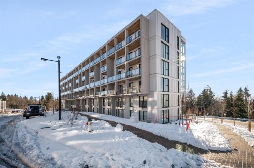 214-9888 University Crescent, Burnaby, BC - Outdoor