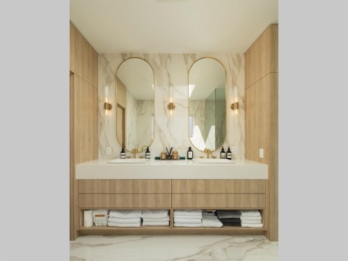 2305 King Edward Avenue W, Vancouver, BC - Indoor Photo Showing Bathroom