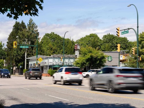2305 King Edward Avenue W, Vancouver, BC - Outdoor