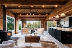 1608 Whitesails Drive Bowen Island, BC V0N 1G2