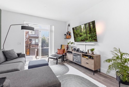 38038 Keel Way, Squamish, BC - Indoor Photo Showing Living Room