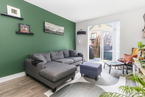 38038 Keel Way, Squamish, BC - Indoor Photo Showing Living Room