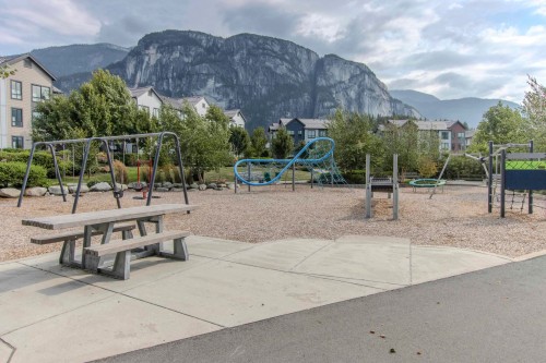 38038 Keel Way, Squamish, BC - Outdoor