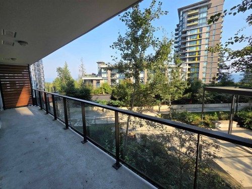 401-8725 University Crescent, Burnaby, BC - Outdoor