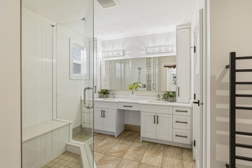 29-3295 Sunnyside Road, Anmore, BC - Indoor Photo Showing Bathroom