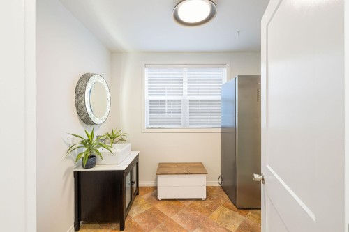 29-3295 Sunnyside Road, Anmore, BC - Indoor Photo Showing Other Room