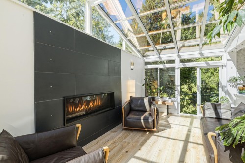 29-3295 Sunnyside Road, Anmore, BC - Indoor With Fireplace