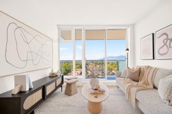 1105-4638 Gladstone Street  Vancouver, BC V5N 0G5