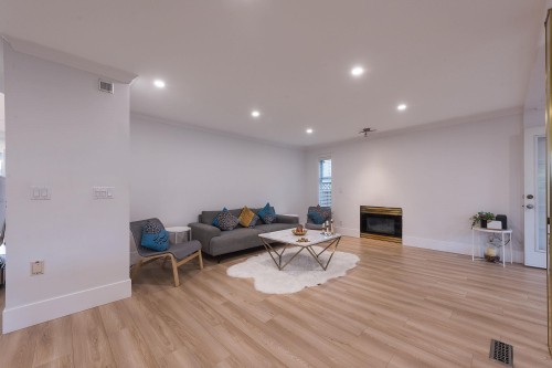 1545 Salal Crescent, Coquitlam, BC - Indoor With Fireplace