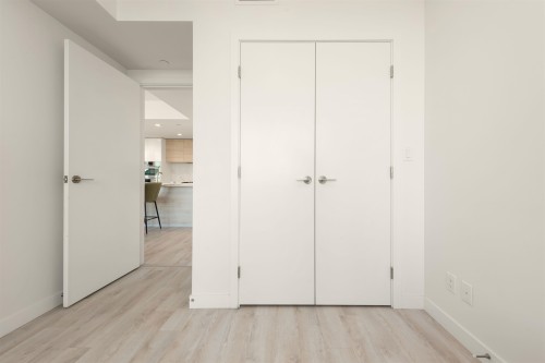 1808-2085 Skyline Crescent, Burnaby, BC - Indoor Photo Showing Other Room