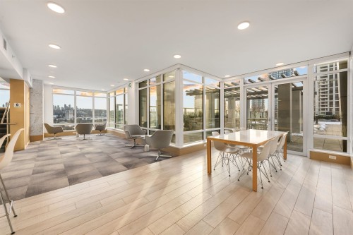 1808-2085 Skyline Crescent, Burnaby, BC - Indoor