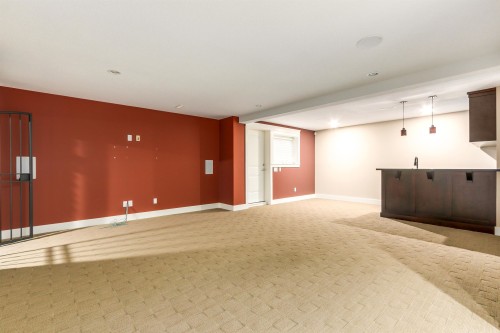 1325 Kingston Street, Coquitlam, BC - Indoor Photo Showing Other Room