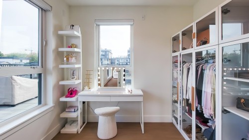 401-2235 Broadway E, Vancouver, BC - Indoor