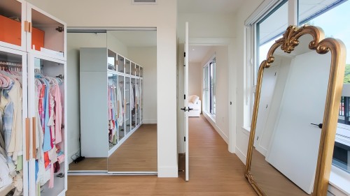 401-2235 Broadway E, Vancouver, BC - Indoor Photo Showing Other Room