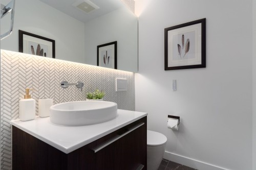 1205-6622 Pearson Way, Richmond, BC - Indoor Photo Showing Bathroom