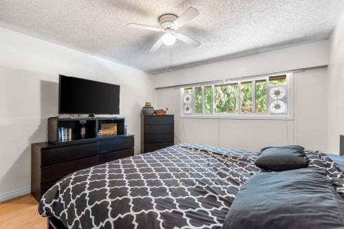 9010 Centaurus Circle, Burnaby, BC - Indoor Photo Showing Bedroom