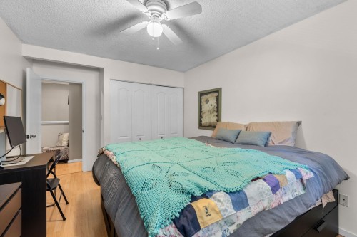 9010 Centaurus Circle, Burnaby, BC - Indoor Photo Showing Bedroom