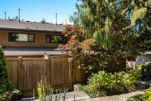 9010 Centaurus Circle, Burnaby, BC - Outdoor
