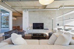 604-495 6th Avenue W Vancouver, BC V5Y 1L3
