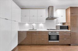 216-1777 7th Avenue W Vancouver, BC V6J 0E5