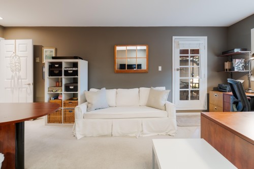 34-3960 Canada Way, Burnaby, BC - Indoor