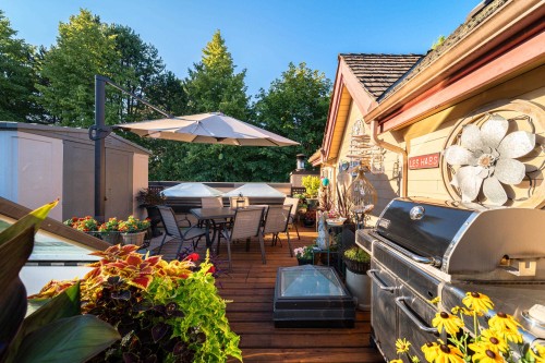 34-3960 Canada Way, Burnaby, BC - Outdoor