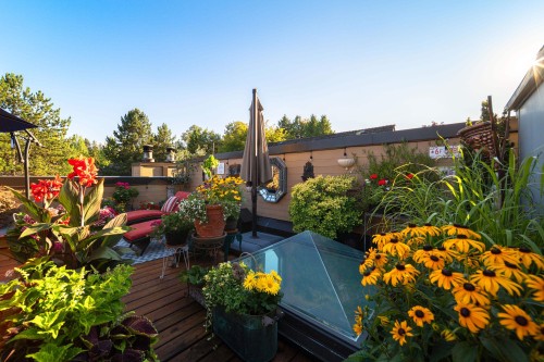 34-3960 Canada Way, Burnaby, BC - Outdoor