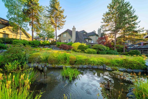 34-3960 Canada Way, Burnaby, BC - Outdoor