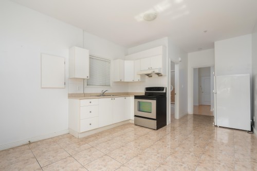 2170 28Th Avenue E, Vancouver, BC - Indoor Photo Showing Kitchen