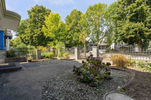 2170 28Th Avenue E, Vancouver, BC - Outdoor