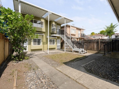 2170 28Th Avenue E, Vancouver, BC - Outdoor