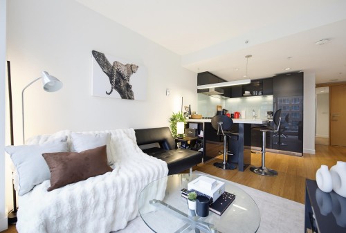 1711-777 Richards Street  West Vancouver, BC V6B 0M6