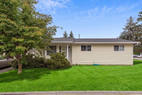 22760 Balabanian Circle, Maple Ridge, BC - Outdoor