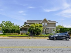2048 St. Georges Avenue  North Vancouver, BC V7L 3K2