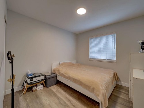 1028 Celia Crescent, Gibsons, BC - Indoor Photo Showing Bedroom