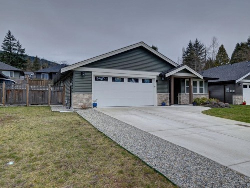 1028 Celia Crescent, Gibsons, BC - Outdoor